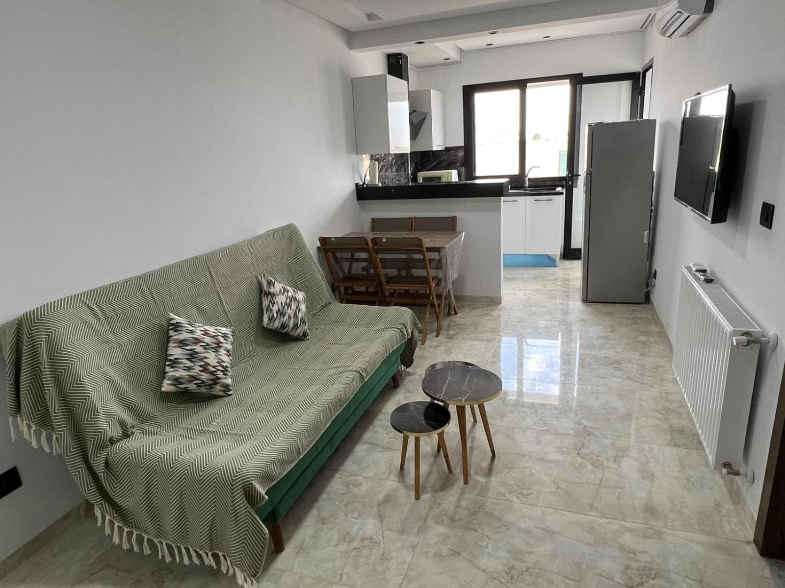 Lovely One Bedroom Flat ! Apartment
